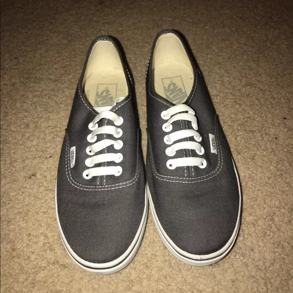 vans authentic charcoal grey